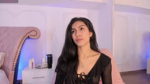 Luciana online show from June 2026 08:33:01 PM