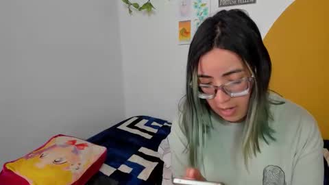 Snapshot of lucianacapisce chatting on December 2025 02:45:02 PM Dani 3 online show from December 2025 02:45:02 PM