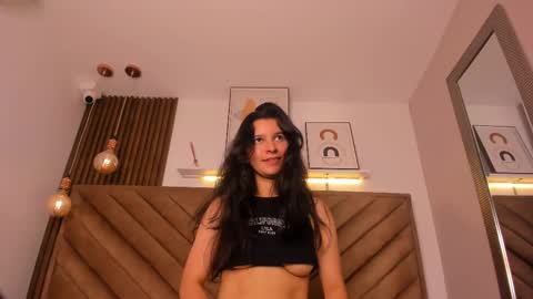 Snapshot of lucianasmith_ chatting on February 2025 03:36:02 PM Luci online show from February 2025 03:36:02 PM