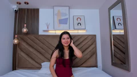 Snapshot of lucianasmith_ chatting on February 2025 09:01:02 PM Luci online show from February 2025 09:01:02 PM