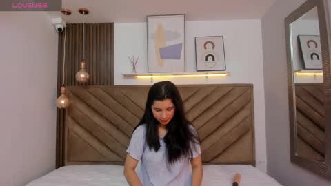 Snapshot of lucianasmith_ chatting on March 2025 12:05:02 PM Luci online show from March 2025 12:05:02 PM