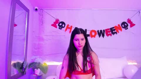 Snapshot of lucianasmith_ chatting on October 2025 01:23:02 PM Luci online show from October 2025 01:23:02 PM