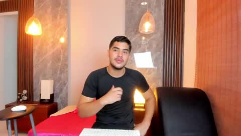 Luciano online show from June 2026 01:13:01 PM
