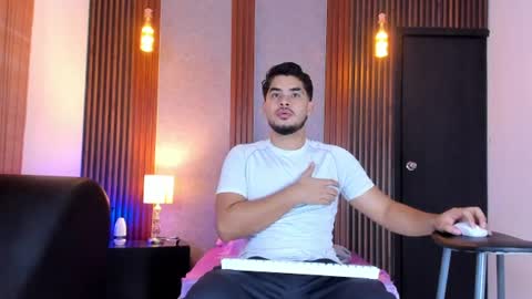 Luciano online show from July 2026 12:52:01 PM