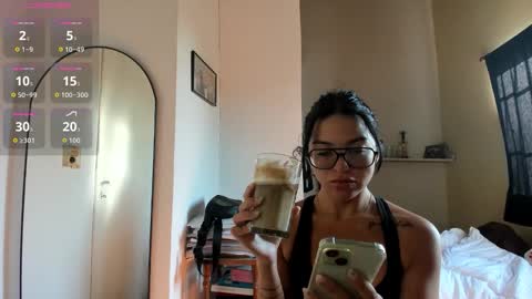 Snapshot of luciaxluna chatting on January 2026 12:22:02 PM luciaxluna online show from January 2026 12:22:02 PM