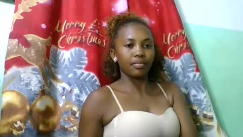 lucie196645 online show from May 2026 07:33:02 PM