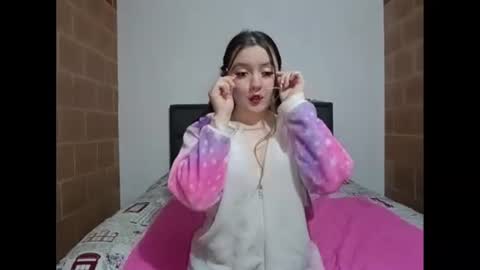 Snapshot of lucifer_y_eva chatting on October 2025 10:58:01 PM Lucifer y Eva online show from October 2025 10:58:01 PM