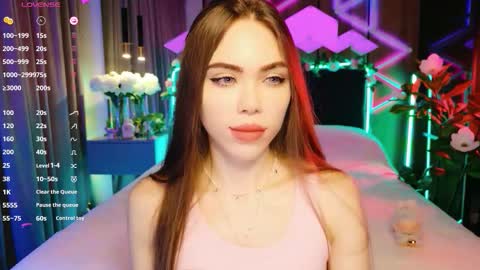 MimiFors online show from September 2025 05:12:02 PM