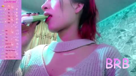 Snapshot of lucii_19 chatting on February 2025 04:22:01 PM Lucia online show from February 2025 04:22:01 PM