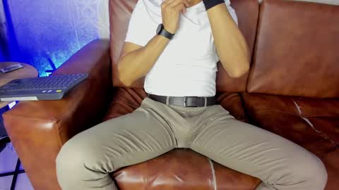 Leo online show from January 2025 11:04:02 AM