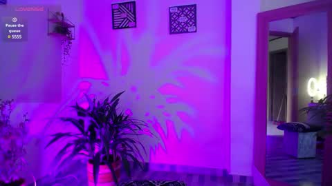 Snapshot of luciiana_lol chatting on December 2024 08:00:01 PM luciiana online show from December 2024 08:00:01 PM