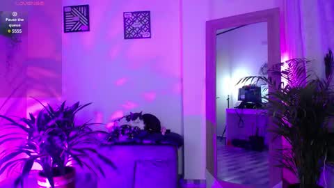 Snapshot of luciiana_lol chatting on December 2024 10:25:02 AM luciiana online show from December 2024 10:25:02 AM