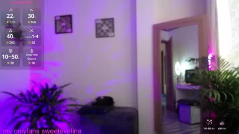 Snapshot of luciiana_lol chatting on January 2025 01:02:02 PM luciiana online show from January 2025 01:02:02 PM