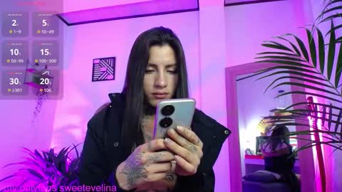 Snapshot of luciiana_lol chatting on February 2025 10:50:01 PM luciiana online show from February 2025 10:50:01 PM