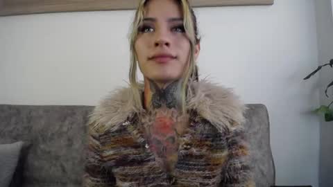 luciiana online show from May 2026 03:53:02 PM