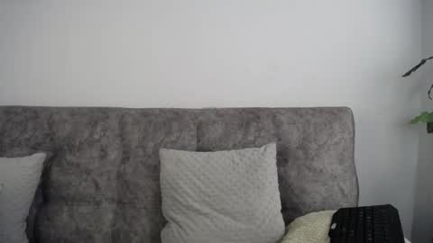luciiana online show from May 2026 06:04:02 PM
