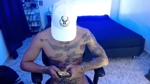 Snapshot of luciifer_hills chatting on December 2024 05:23:02 PM luciifer_hills online show from December 2024 05:23:02 PM