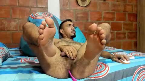 Snapshot of luck_andrew chatting on December 2025 12:09:01 PM luck_andrew online show from December 2025 12:09:01 PM