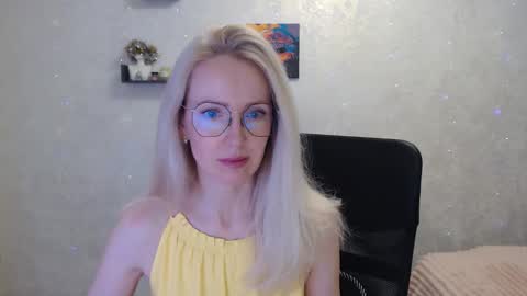 Arina online show from May 2026 06:04:02 PM
