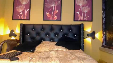 luckk_ online show from April 2026 04:59:01 AM