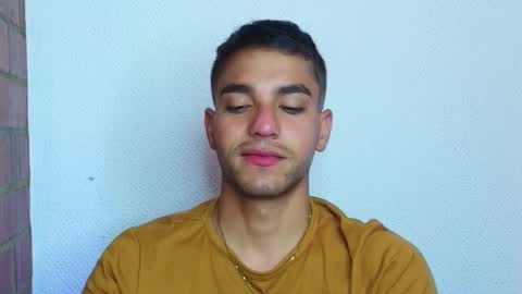 Snapshot of lucky_blessed chatting on January 2025 09:50:01 PM lucky_blessed online show from January 2025 09:50:01 PM