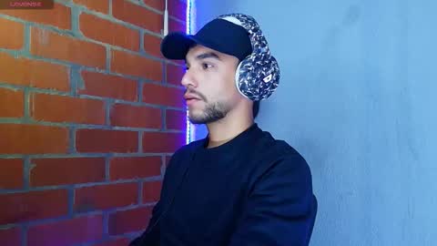 Snapshot of lucky_blessed chatting on September 2025 09:31:02 AM lucky_blessed online show from September 2025 09:31:02 AM