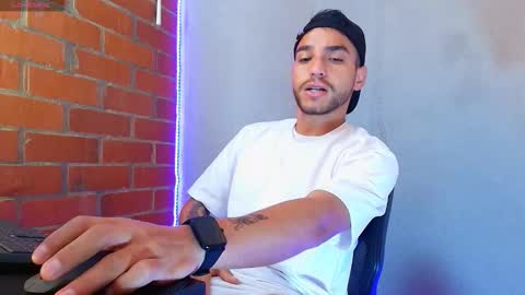 Snapshot of lucky_blessed chatting on October 2025 03:12:01 PM lucky_blessed online show from October 2025 03:12:01 PM