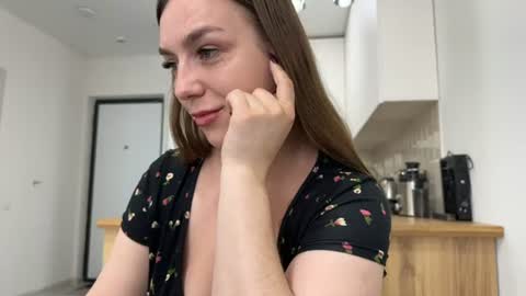 lucky_foryou_baby online show from June 2026 08:27:01 AM