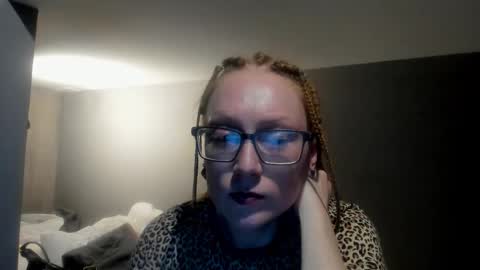 lucky_licky20 online show from March 2026 07:08:02 PM