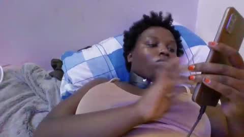 Crisiah online show from February 2025 09:55:01 PM