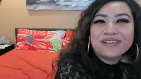 luckylee1992 online show from April 2026 05:23:01 AM