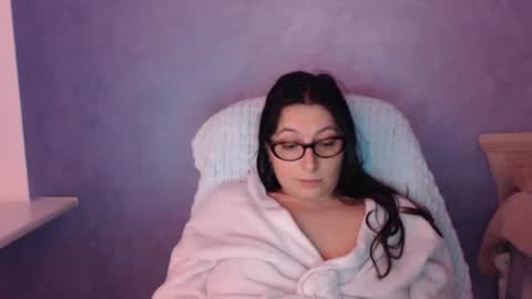 luckylinda23 online show from May 2026 09:11:01 PM