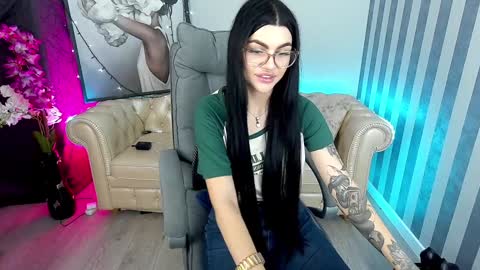 Monika online show from December 2024 09:28:02 AM