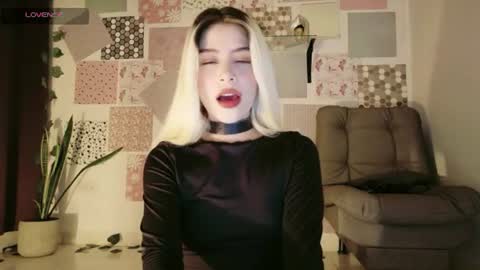 luckysapphire777 online show from July 2026 12:06:02 AM