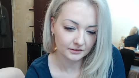 LuckyShot online show from April 2026 05:18:01 PM