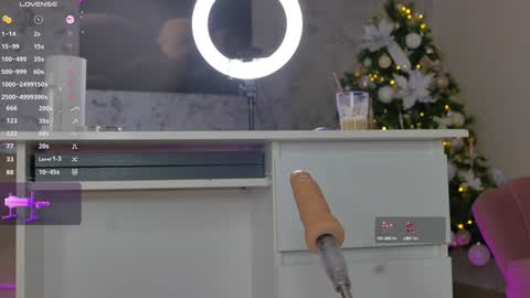 Alice online show from December 2024 08:10:02 PM