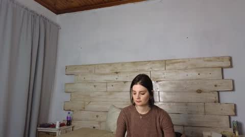 Lucy online show from December 2025 09:08:01 PM