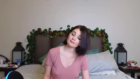 Lucy online show from January 2026 08:58:01 PM