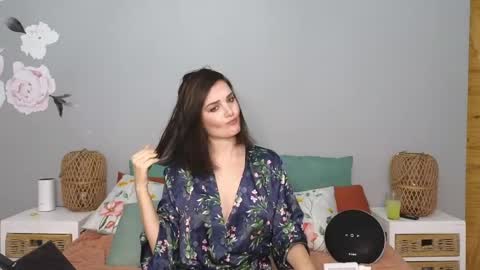 Lucy online show from June 2026 08:59:02 PM