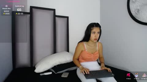   online show from October 2025 04:29:01 AM