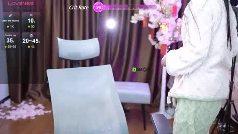 Lucy online show from February 2025 01:34:02 AM