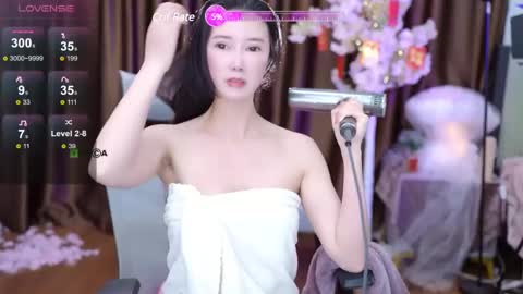 Lucy online show from February 2025 12:22:02 PM