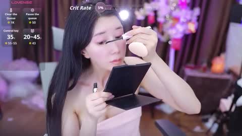 Lucy online show from October 2025 12:53:02 AM