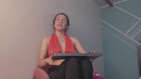 Lucy Herrera online show from November 2025 12:52:02 AM