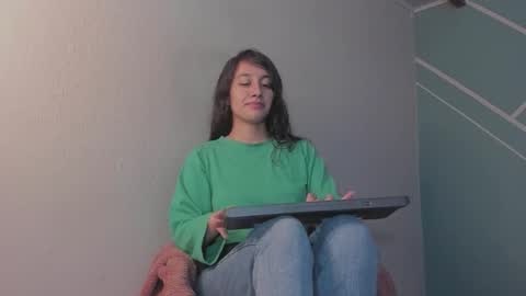Lucy Herrera online show from February 2026 12:31:01 AM