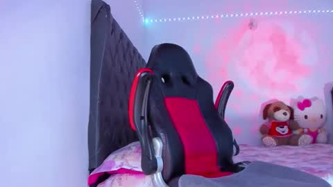 Snapshot of lucy_chanel chatting on March 2026 01:23:02 AM lucy online show from March 2026 01:23:02 AM