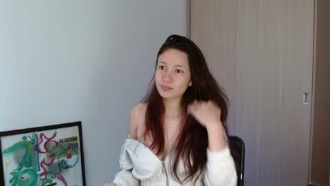 Lucy online show from October 2025 08:20:02 PM