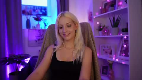 Cutie Lucy online show from July 2026 06:12:01 PM