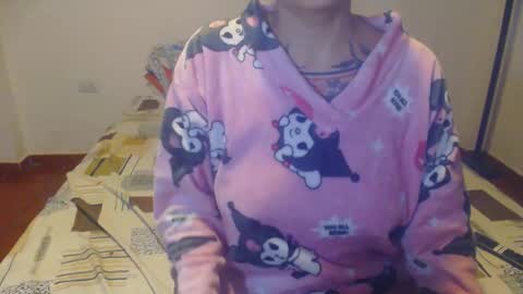 Snapshot of lucy_dreams69 chatting on December 2025 02:17:02 AM Lucia online show from December 2025 02:17:02 AM