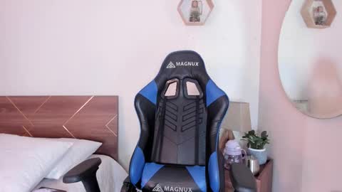 Your Lucy online show from November 2025 04:23:01 AM